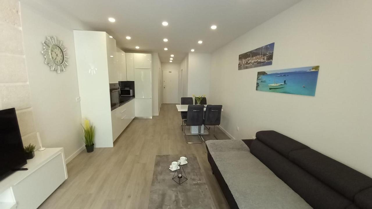 Lux Antonija Apartma Makarska